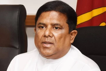 நாட்டை முன்னேற்ற கட்சி பேதங்களை மறந்து ஒன்றிணைய வேண்டும்! வஜிர அபேவர்த்தன