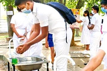 ඉදිරි සති දෙකේ පාසල් වසා දැමීම සම්බන්ධයෙන් අධ්‍යාපන ඇමතිගෙන් ප්‍රකාශයක්..!