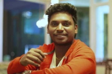 அவரோட வாழ்ந்திருக்கேன்; ஏமாத்திட்டாரு - நாஞ்சில் விஜயன் மீது திருநங்கை புகார்!