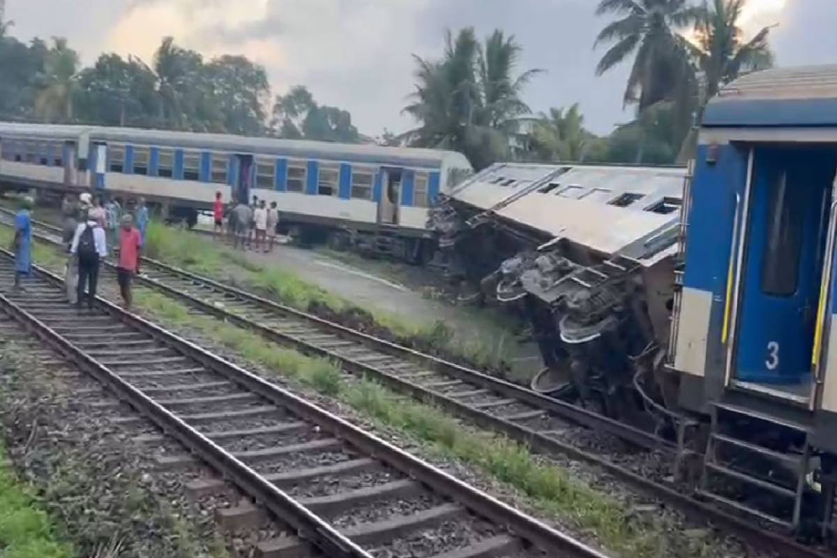 வனவாஸல மற்றும் ஹூணுபிட்டிய இடையே தடம் புரண்ட தொடருந்து | Train Derailment Between Wanawasala And Hunupitiya