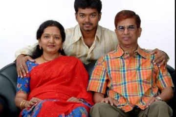 நடிகர் விஜய்யின் அம்மா காதலில் விழுந்தது எப்படி? இந்த கதை தெரியுமா உங்களுக்கு?