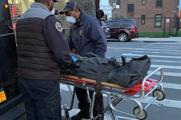 மார்பில் குத்தியிருந்த கத்தியுடன் இறந்து கிடந்த இரட்டைக் குழந்தைகள்... எனக்கு அவர்கள் வேண்டாம் என்று கூறிய குரூர தாய்