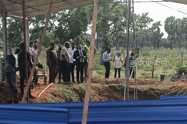 கொக்குத்தொடுவாய் அகழ்வுப் பணிகள் சற்று முன் ஆரம்பம் (Photos) | Kokkuthoduvai Human Burial Excavation Started
