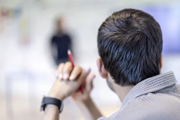 புலம்பெயர்ந்தோருக்கு எதிராக வாக்களித்த சுவிஸ் மாகாணம்