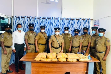 சுமார் 20 கிலோ 215 கிராம் கேரள கஞ்சா பொதிகளுடன் ஒருவர் கைது