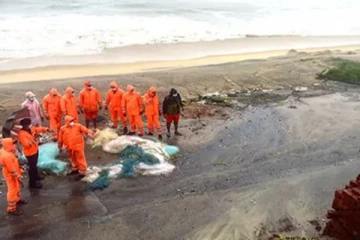 தொடரும் கனமழை - முன்னெச்சரிக்கை நடவடிக்கைகள் மேற்கொள்ள 12 ஐபிஎஸ் அதிகாரிகள் நியமனம்