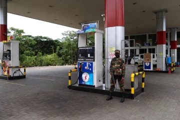 வெளிநாட்டு நிறுவனங்களுக்கு வழங்கப்படவுள்ள எரிபொருள் நிரப்பு நிலையங்கள்