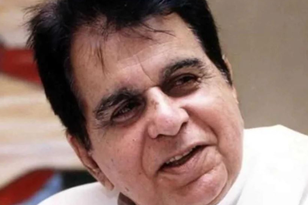 பிரபல பாலிவுட் நடிகர் திலீப்குமார் காலமானார்! திரையுலகினர், ரசிகர்கள் அதிர்ச்சி! | Actor Dilip Kumar Death Today