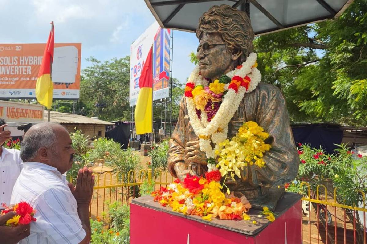 திலீபன் சிலை விவகாரம் : கஜேந்திரனுக்கு யாழ் மாவட்ட குற்றத் தடுப்பு பிரிவு அழைப்பு | Selvarajah Gajendran Summoned By Jaffna Police