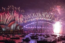 நியூசிலாந்தை தொடர்ந்து அவுஸ்திரேலியாவிலும் புத்தாண்டு பிறந்தது