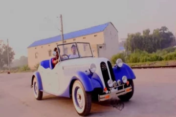 பண்டைய காலத்து ஸ்டைலுக்கு மாறிய டாடாவின் நானோ கார் - அட 1 லட்ச ரூபாய் காரா இது?