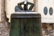 77 ஆண்டுகளாக தேடப்பட்டு வந்த தேவாலய மணி: ஜேர்மனியில் கண்டுபிடித்த உரிமையாளர்கள்