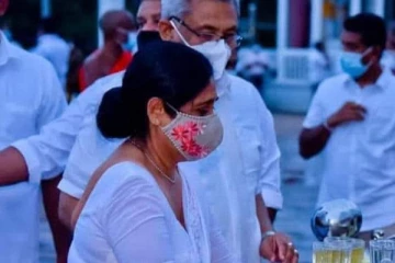 இலங்கை முழுவதும் பேசுபொருளான  ஞானாக்கா! இரகசியமாக சந்திக்க செல்லும் முக்கிய புள்ளிகள்..... காரணம் என்ன?