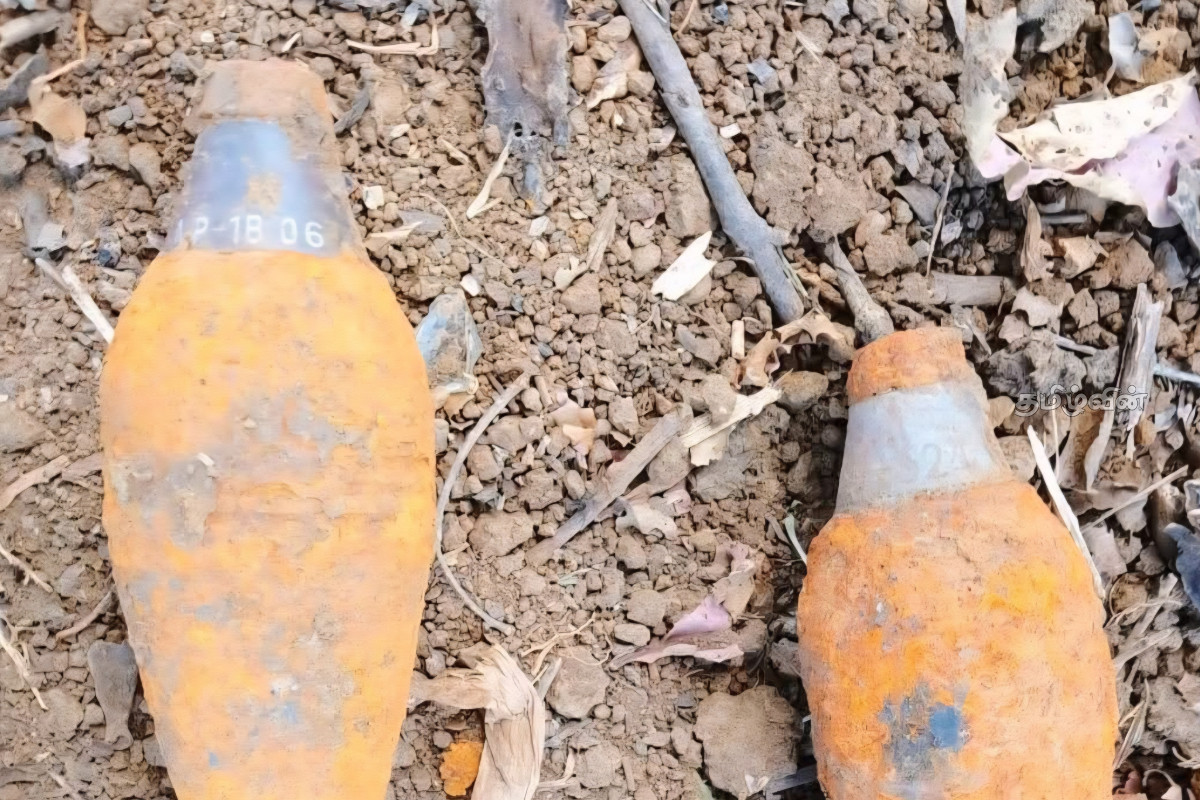 மாவிலாறு பகுதியில் இரண்டு மோட்டார் குண்டுகள் மீட்பு! | Two Mortar Shells Recovered In Mavilaru Area