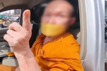 விஸ்கியுடன் லெமன் குடித்தால் கொரோனாவை தடுக்கலாம்.. துறவியின் அதிர்ச்சித் தகவல்!