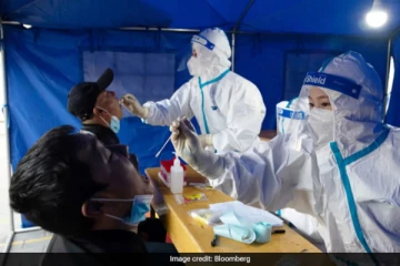 சீனா முழுவதும் மீண்டும் கோவிட் அலை : கட்டுப்படுத்துவதில் சிரமம் என்கிறது சுகாதார துறை