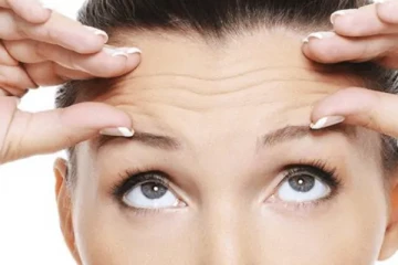 சரும சுருக்கத்திற்கு உதவும் மாதுளை! இப்படி பயன்படுத்தி பாருங்க