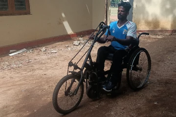 சக்கரநாற்காலி இலங்கை கிரிக்கெட் அணிக்காக இந்தியா செல்லும் வவுனியா மாற்றுத்திறனாளி