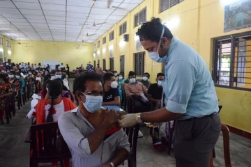 மட்டக்களப்பு மாவட்டத்தின் பல பகுதிகளில் தடுப்பூசி செலுத்தும் நடவடிக்கை
