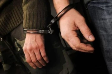 போதைப்பொருளை ஊசி மூலம் பாவிக்க முயன்ற இரு இளைஞர்கள் கைது!