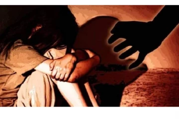 பள்ளி மாணவி பாலியல் வன்கொடுமை - அ.தி.மு.க. நிர்வாகி செய்த கொடூர செயல்!