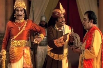 நல்ல வேளை குஷ்பு கட்சினு சொல்லல! போஸ்டரை பார்த்துகண்டபடி கலாய்க்கும் நெட்டிசன்கள்..