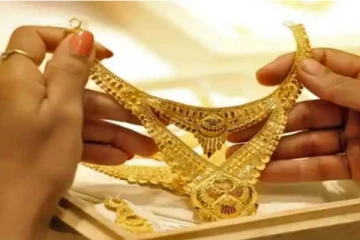 இறங்கிய வேகத்தில் கிடுகிடுவென உயர்ந்த தங்கம்! இன்றைய விலை என்ன?