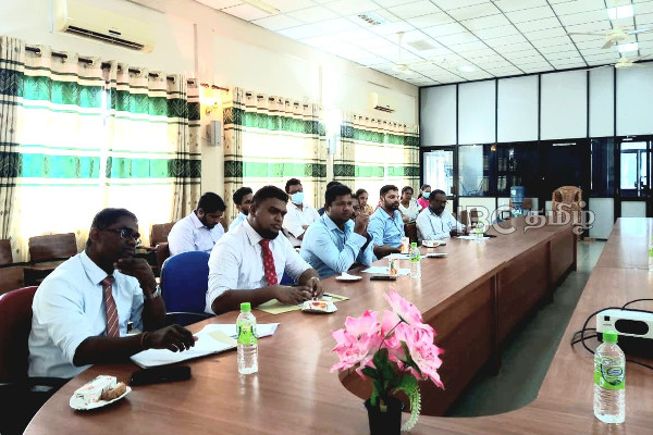 நாடாளுமன்ற உறுப்பினர் சாள்ஸிற்கு மன்னர் பொது வைத்தியசாலை பணிப்பாளர் விடுத்த வேண்டுகோள் | Srilanka North Provenience Charles Nirmalanathan
