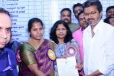 படித்த கல்லூரியில் வெற்றி சான்றிதழ் பெற்ற விஜய்