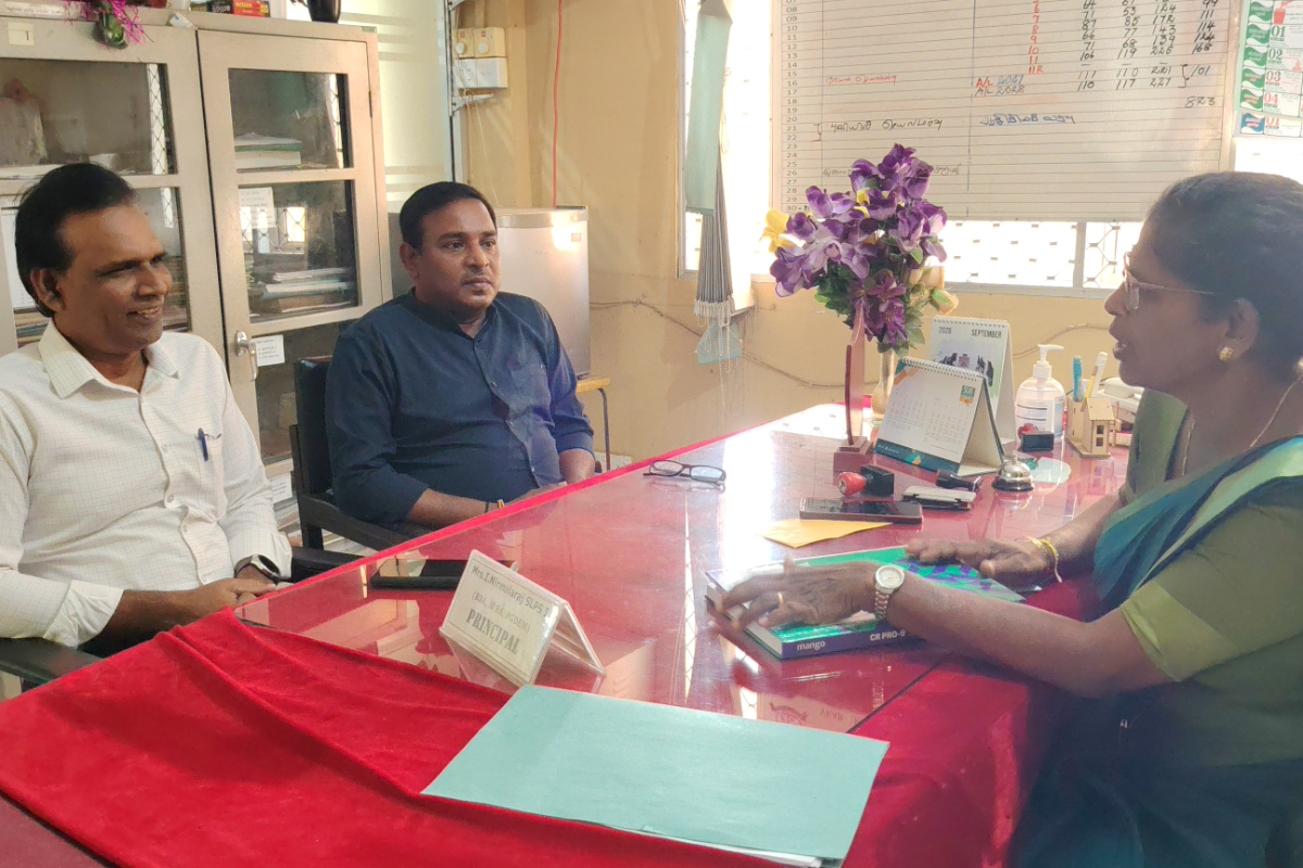 கிளிநொச்சி மகா வித்தியாலய காணி விடுவிப்பு விவகாரம்: ரஜீவன் எம்.பி களவிஜயம்! | Release Of Land At Kilinochchi Maha Vidyalayam