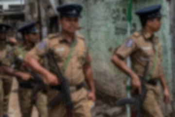 ஈபிடிபி உறுப்பினரின் இடையூறு... வானத்தை நோக்கி சூடு நடத்திய பொலிஸார்