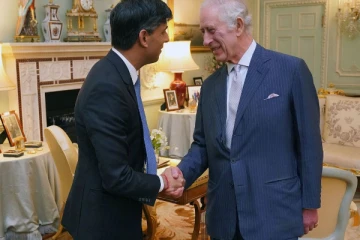 புற்றுநோய்க்கு பின் மன்னரை சந்தித்த பிரதமர் ரிஷி சுனக்