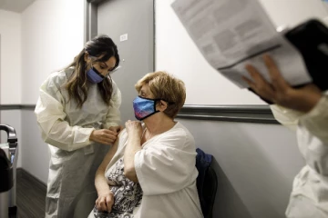 ஒன்ராறியோவில் இரண்டு டோஸ் தடுப்பூசிகளையும் போட்டுகொண்ட 62.5 சதவீதமானோர்!