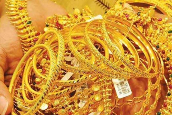 Today Gold Price: எகிறும் தங்கத்தின் விலை... தவிக்கும் மக்கள்! இன்று சவரன் எவ்வளவு? | Today Gold Rate April 09 2024 In Tamil