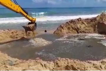 கடலில் புதைந்து கிடக்கும் உழவு இயந்திரங்கள்! தோண்டும் நடவடிக்கை கைவிடப்பட்டுள்ளது (Photos)