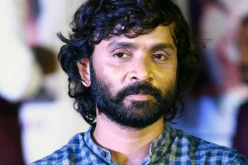 மேடையில் மன்னிப்பு கேட்ட சினேகன்.. சூர்யாவுடன் என்ன பிரச்சனை?