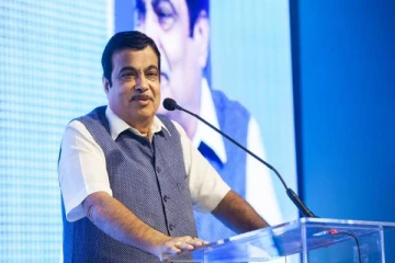 இந்தியாவில் பட்டினி, வேலையின்மை, தீண்டாமை மத்திய அமைச்சர் சர்ச்சை பேச்சு