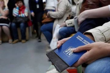 கனடாவில் நிரந்தர வதிவிட அனுமதி கோரும் அந்த மக்களுக்கு புதிய சலுகை: நிபந்தனைகளும் அறிவிப்பு