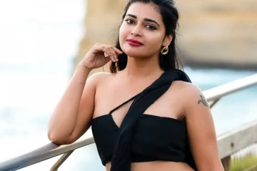 நடிகை தர்ஷா குப்தா வேற லெவல் ஹாட் போட்டோஷூட்