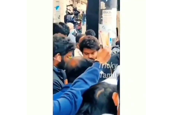 இணையத்தில் லீக் ஆன தளபதி 65 படத்தின் ஷூட்டிங் ஸ்பாட் வீடியோ, தளபதி விஜய் எப்படி உள்ளார் பாருங்க! | Thalapathy 65 Shooting Spot Vid இணையத்தில் லீக் ஆன தளபதி 65 படத்தின் ஷூட்டிங் ஸ்பாட் வீடியோ, தளபதி விஜய் எப்படி உள்ளார் பாருங்க! | Thalapathy 65 Shooting Spot Vid