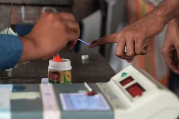 தேர்தல் நாள்: ஊதியத்துடன் பொது விடுமுறை - தேர்தல் ஆணையம் உத்தரவு