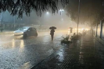අද පළාත් රැසකට මි.මී. 75 ට වැඩි වැසි තත්ත්වයක් - 1න් පසු වෙන්න යන දේ ගැන නිවේදනයක්