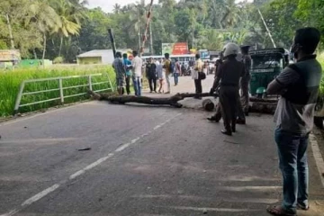 ரம்புக்கனை பகுதியில் ஊரடங்கு