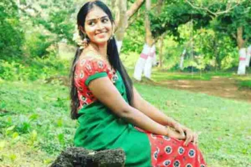 கார்த்திகை தீபம் சீரியல் நடிகை அர்த்திகாவின் அழகிய புகைப்படங்கள்