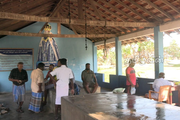 இந்தியன் இழுவை மடி படகுகளை கைது செய்வதில் அரசாங்கம் ஆர்வம் காட்டவில்லை! எழுந்துள்ள குற்றச்சாட்டு.. | Navy Ignores Indian Trawler Arrests இந்தியன் இழுவை மடி படகுகளை கைது செய்வதில் அரசாங்கம் ஆர்வம் காட்டவில்லை! எழுந்துள்ள குற்றச்சாட்டு.. | Navy Ignores Indian Trawler Arrests