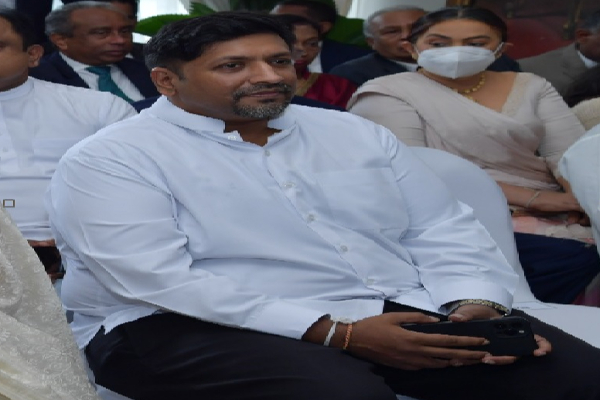 ஐ.தே.கட்சியின் தேசிய பட்டியல் நாடாளுமன்ற உறுப்பினராக வஜிர அபேவர்தன தெரிவாக வாய்ப்பு | Vajira As The National List Mp