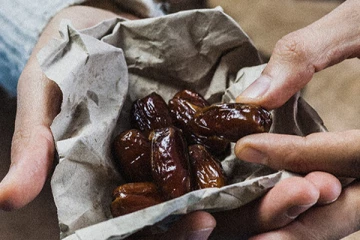 தினமும் காலையில் வெறும் வயிற்றில் ஒரு பேரிச்சம் பழம் சாப்பிட்டால் என்ன நடக்கும்? இனி தெரிஞ்சிக்கோங்க!