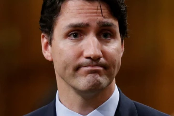 கனேடியப் பிரதமர் பதவியை இழக்கும் அபாயம்