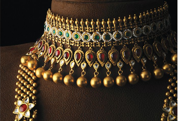 இப்படி எகிறிட்டே போனா எப்படி - தங்கம் விலை எவ்வளவு தெரியுமா? - தமிழ்நாடு