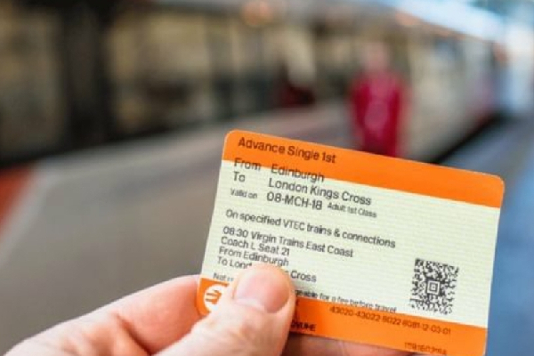 பேரிடருக்கு மத்தியிலும் தொடருந்து பயணிகளுக்கு மகிழ்ச்சியான செய்தி | Train Season Ticket Validity Period Extended